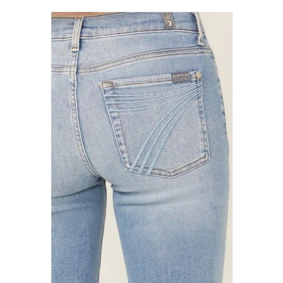 7 For All Mankind High Rise Dojo Flare Jean Light Wash Denim Raw Hem Women’s 28 - Picture 10 of 11
